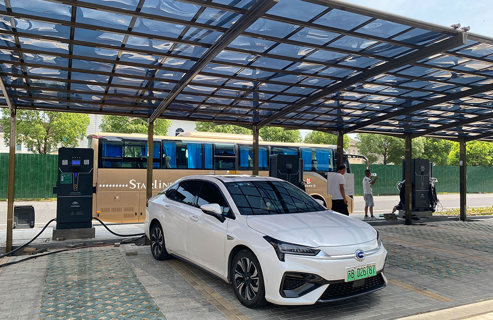 Интегрированная зарядная станция Хуачунь для пассажирского транспорта и такси в городе Цзянъинь, провинции Цзянсу